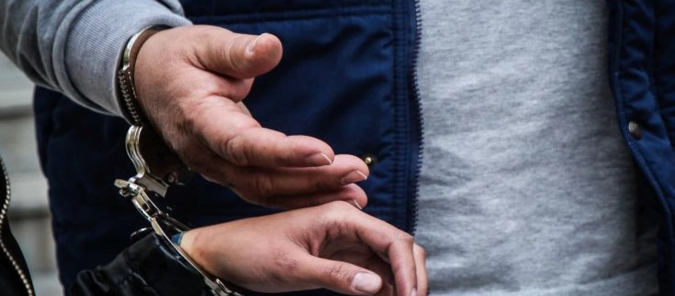 Συλλήψεις κωμωδία στην Εθνική Οδό Αθηνών – Θεσσαλονίκης: Συνελήφθησαν γιατί… μεταφέρονταν
